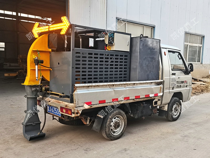 云內(nèi)490馬路吹風機